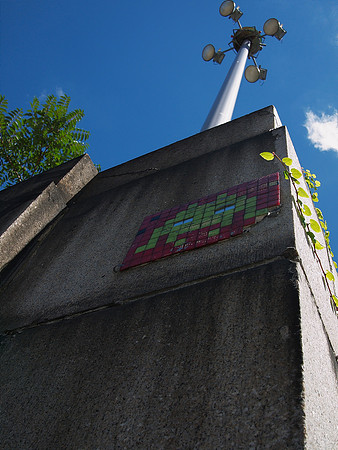 Space Invader, West 30s