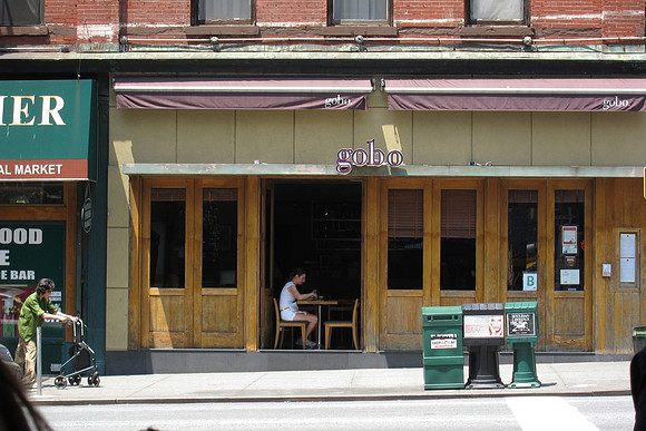 Third Avenue, Yorkville