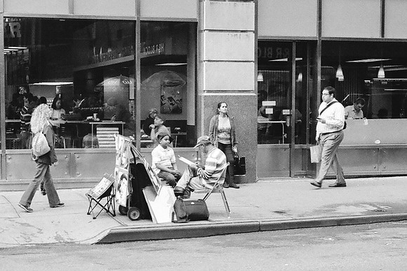 Street artist, Garment District