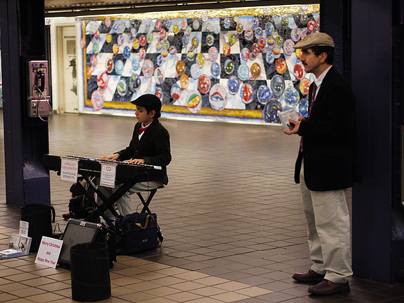 Busker, 42nd Street 8th Avenue subway station