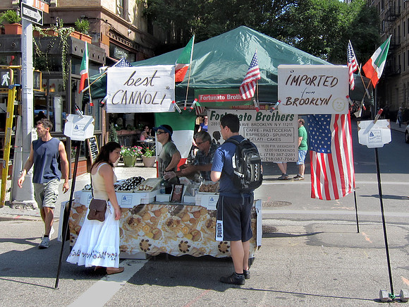 best CANNOLI / IMPORTED from BROOKLYN