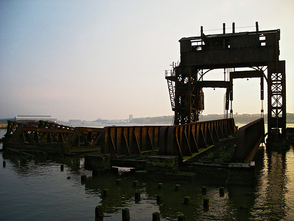 69th Street Transfer Bridge