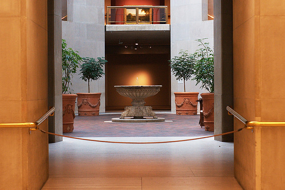 Empty Gallery