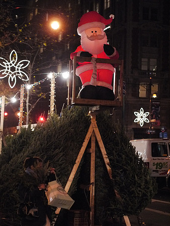 Columbus Avenue, Christmas
