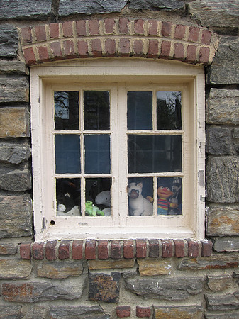 Window, Riverdale