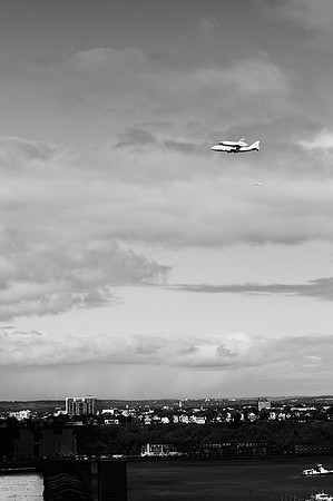 Space Shuttle flyby, Hudson River