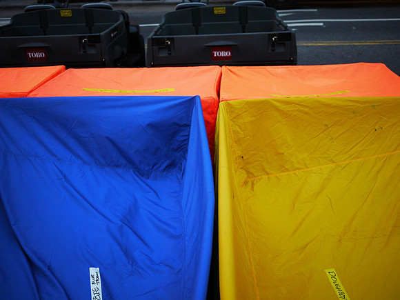 Balloon bins