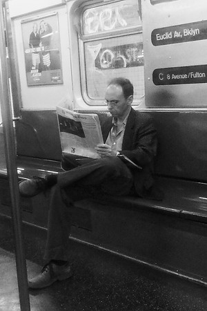 Eighth Avenue IND: Subway Reading