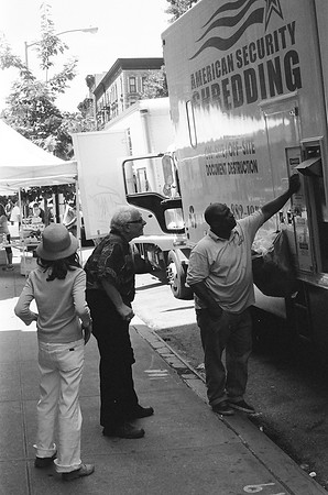 Shredding truck, Yorkville